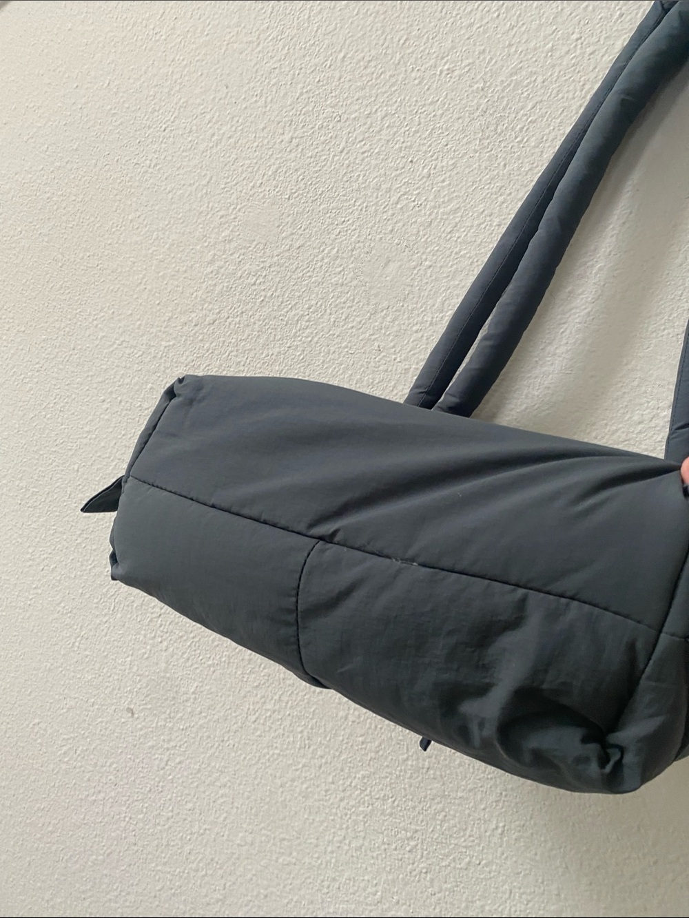 ÖLEND Ona Soft Bag Coal - Picture 5 of 6